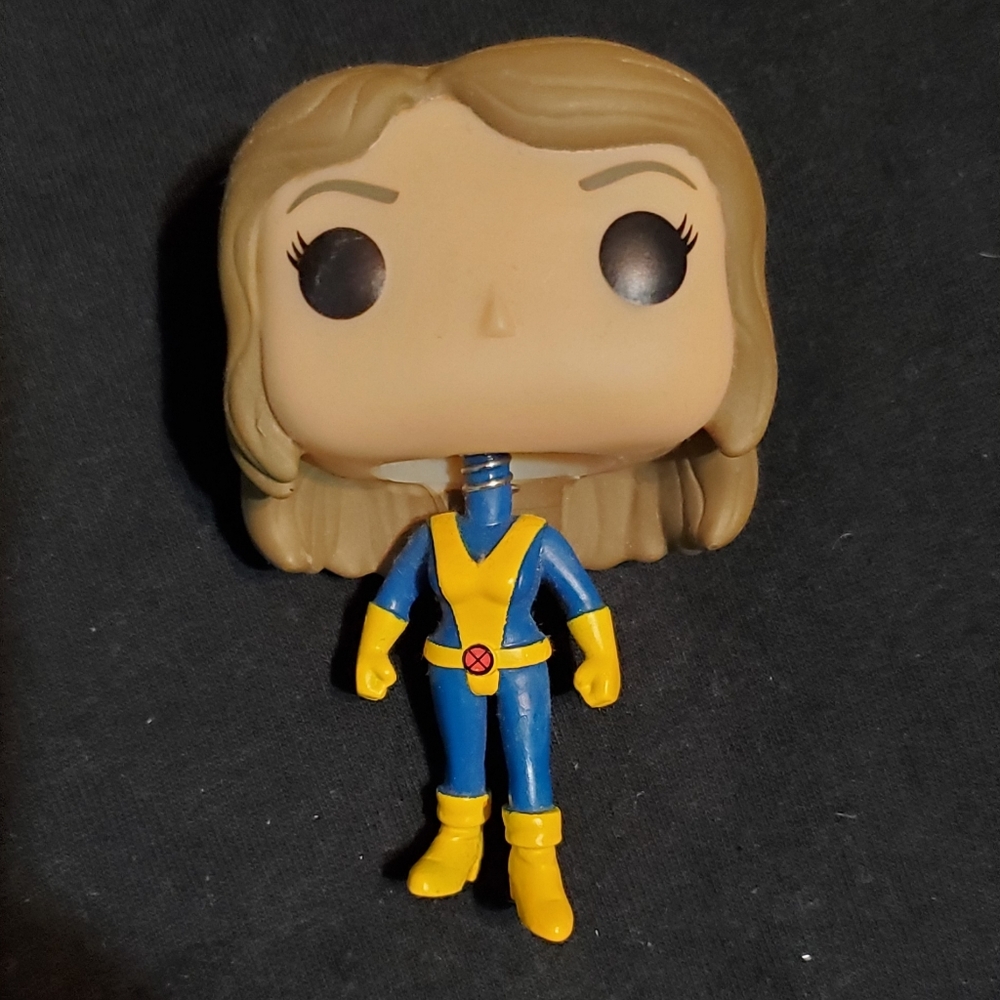 Funko Shadowcat Figure - Picture 2 of 5